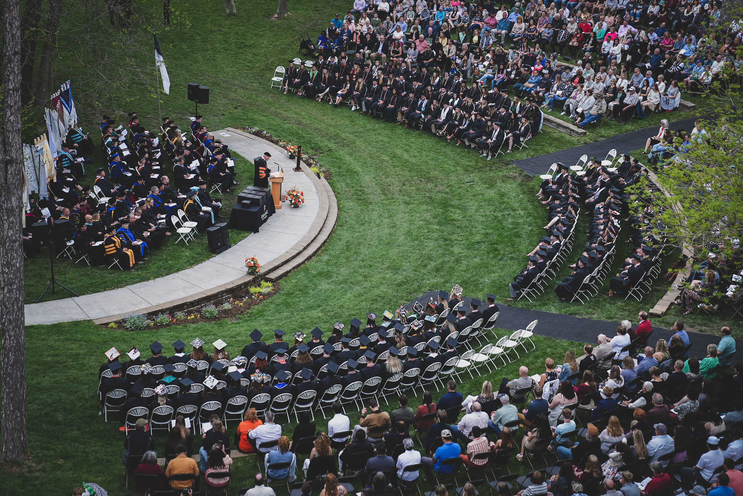 Doane awards 370 degrees to spring 2022 graduates Doane University